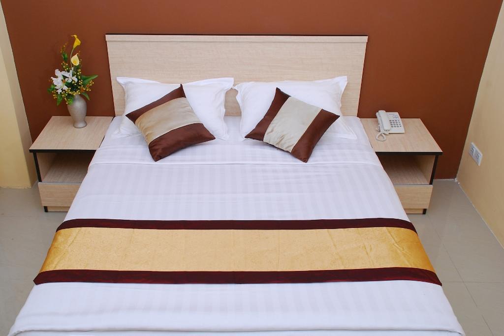 Hotel 72 Yangon Phòng bức ảnh