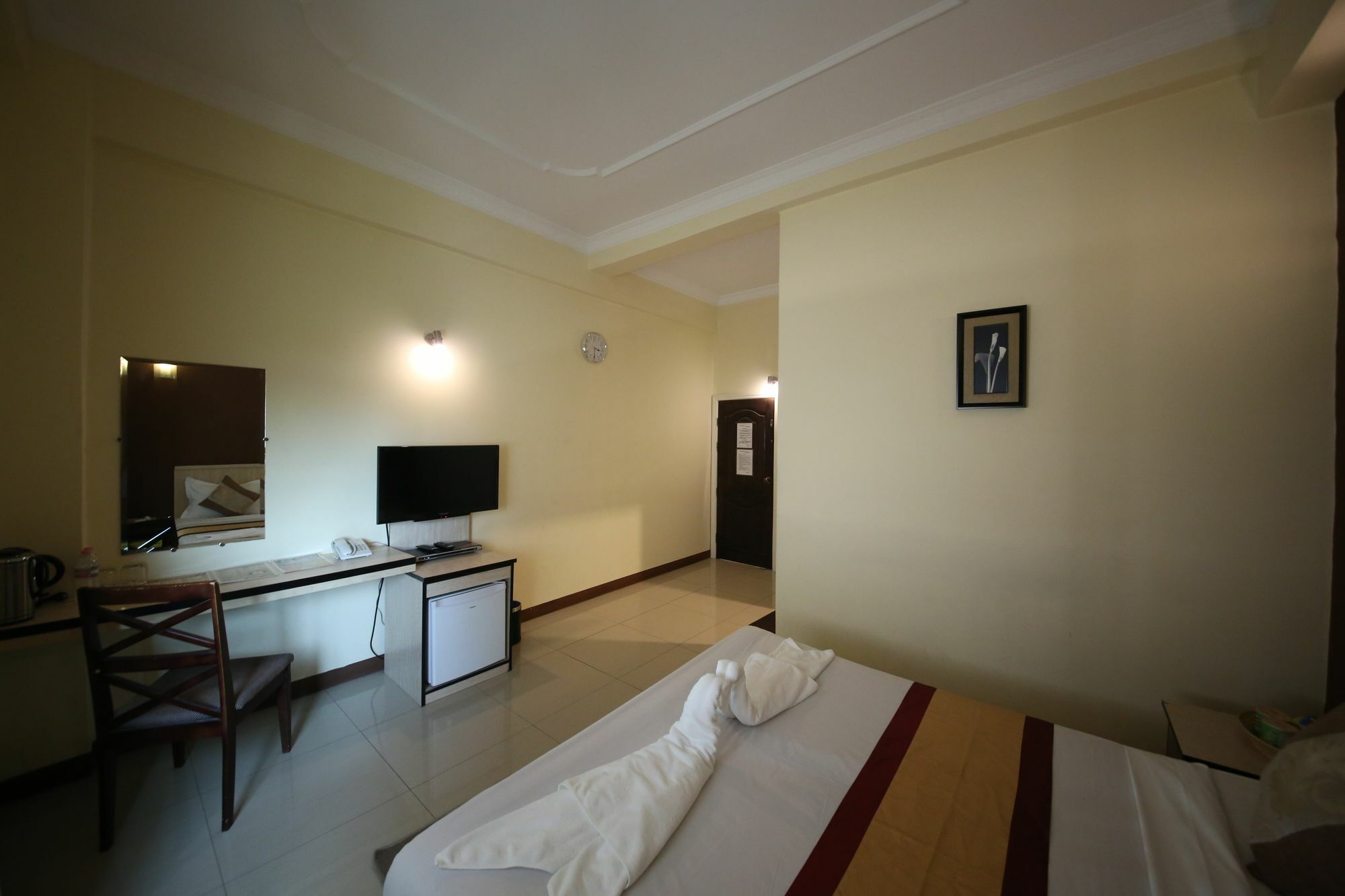 Hotel 72 Yangon Ngoại thất bức ảnh