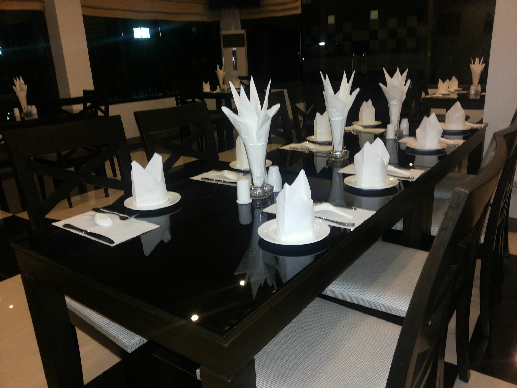 Hotel 72 Yangon Ngoại thất bức ảnh